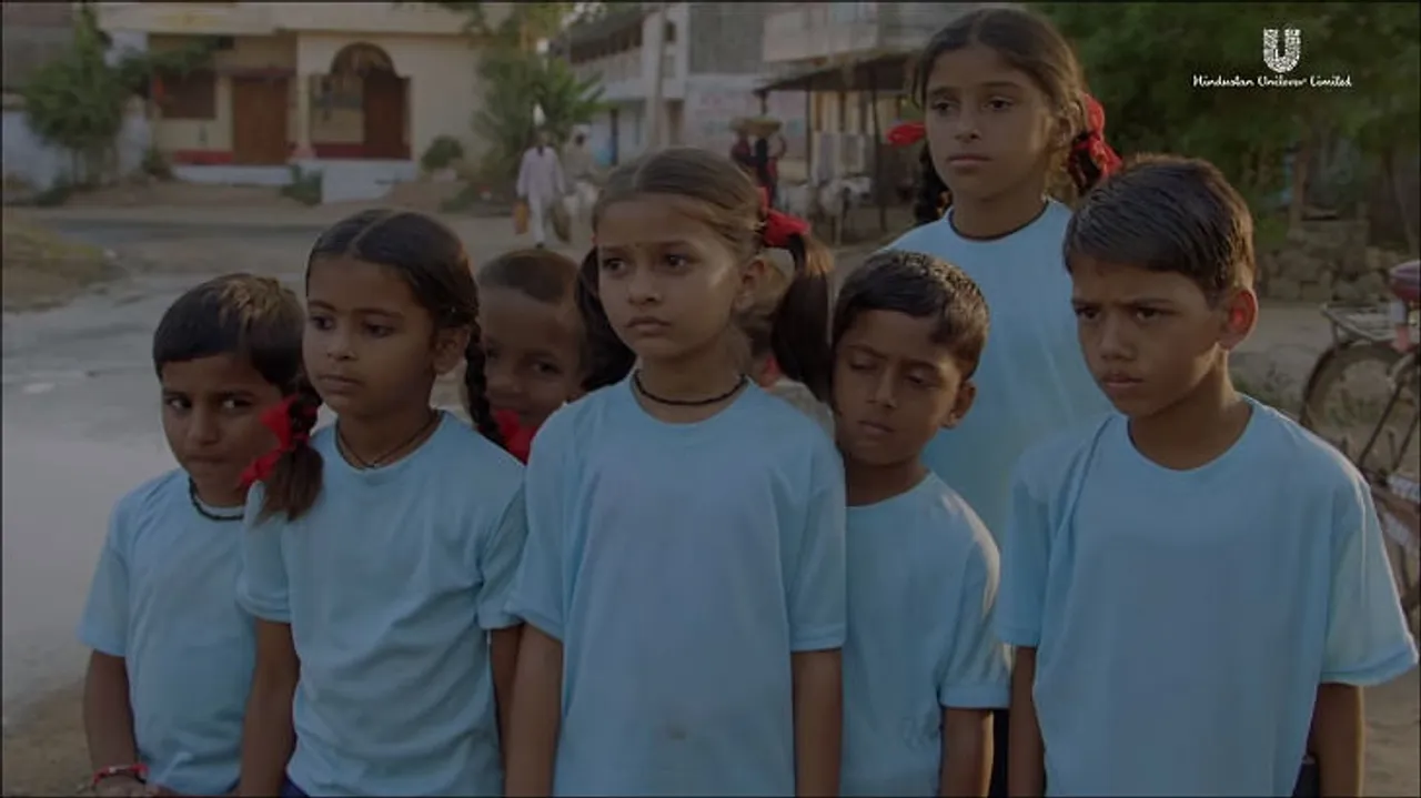 afaqs! Creative Showcase: HUL takes #HaathMunhBum proposition ahead