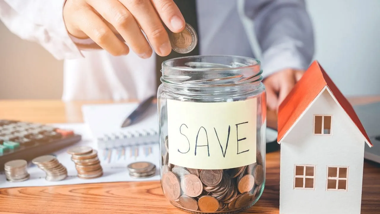How do no-cost EMI credit cards work?