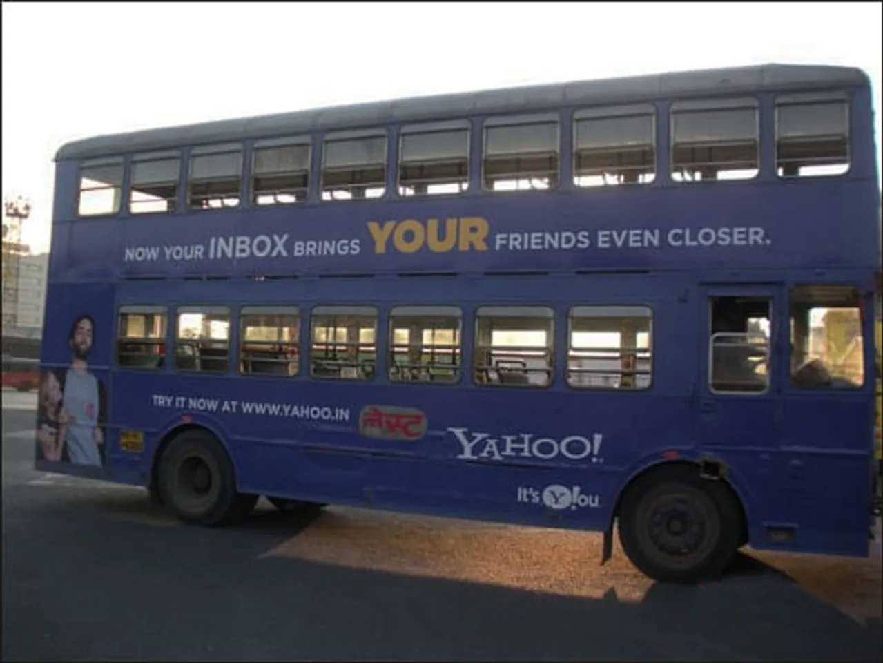 Bus branding 3
