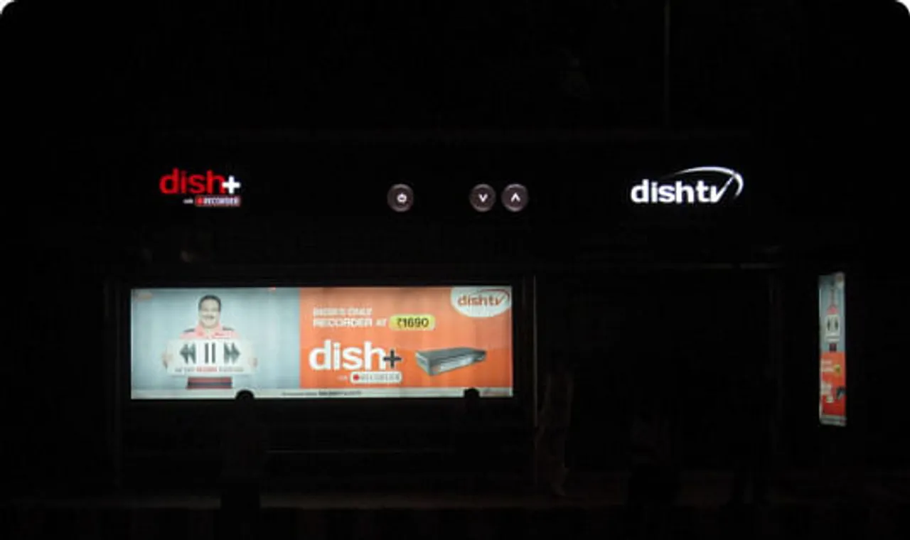 Dish+Recorder, Bus Stand