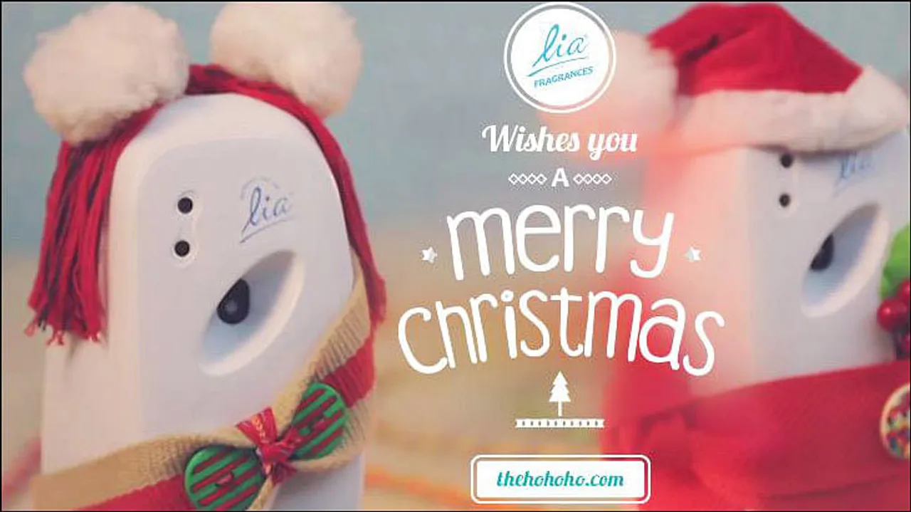 Lia's fragrant Christmas carol