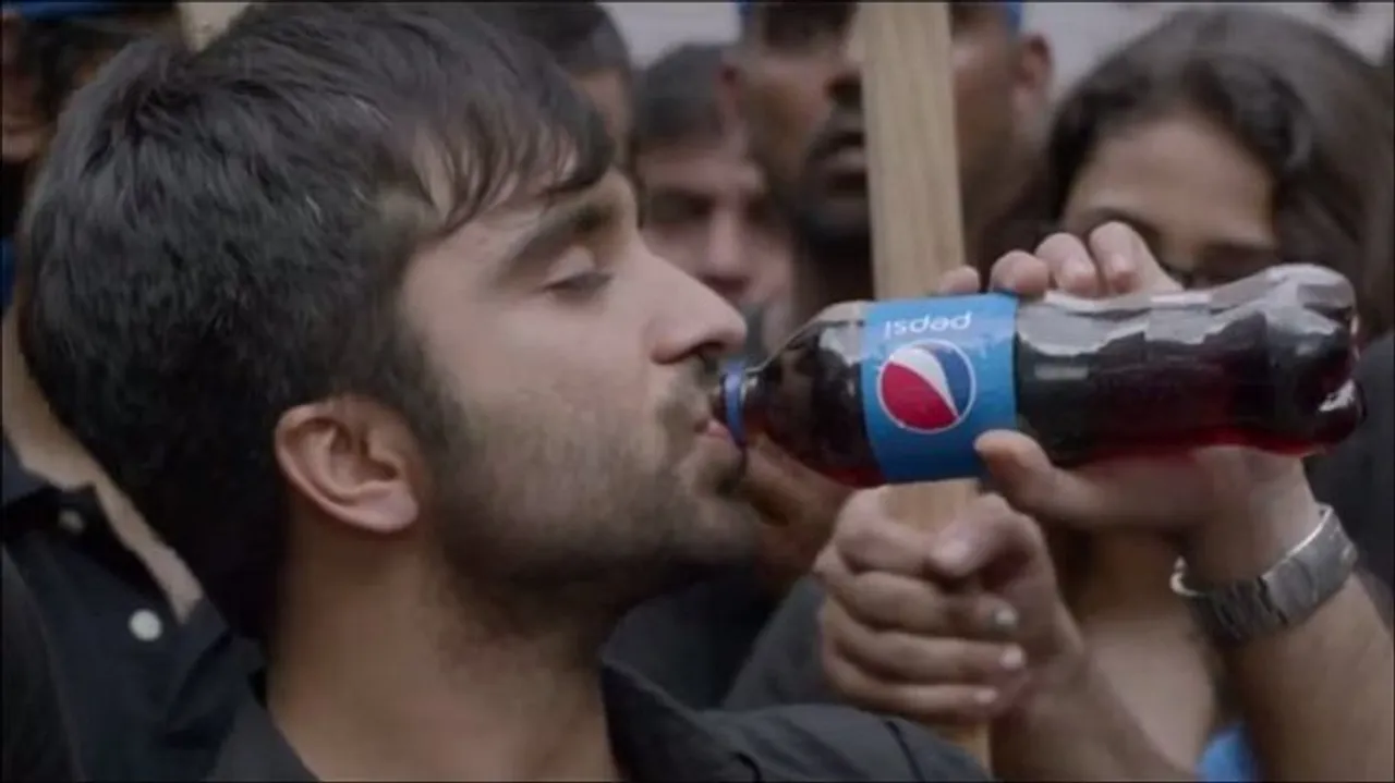 "People are relating the Pepsi ad to the FTII strike because it is on the top of their minds": Senthil Kumar, JWT