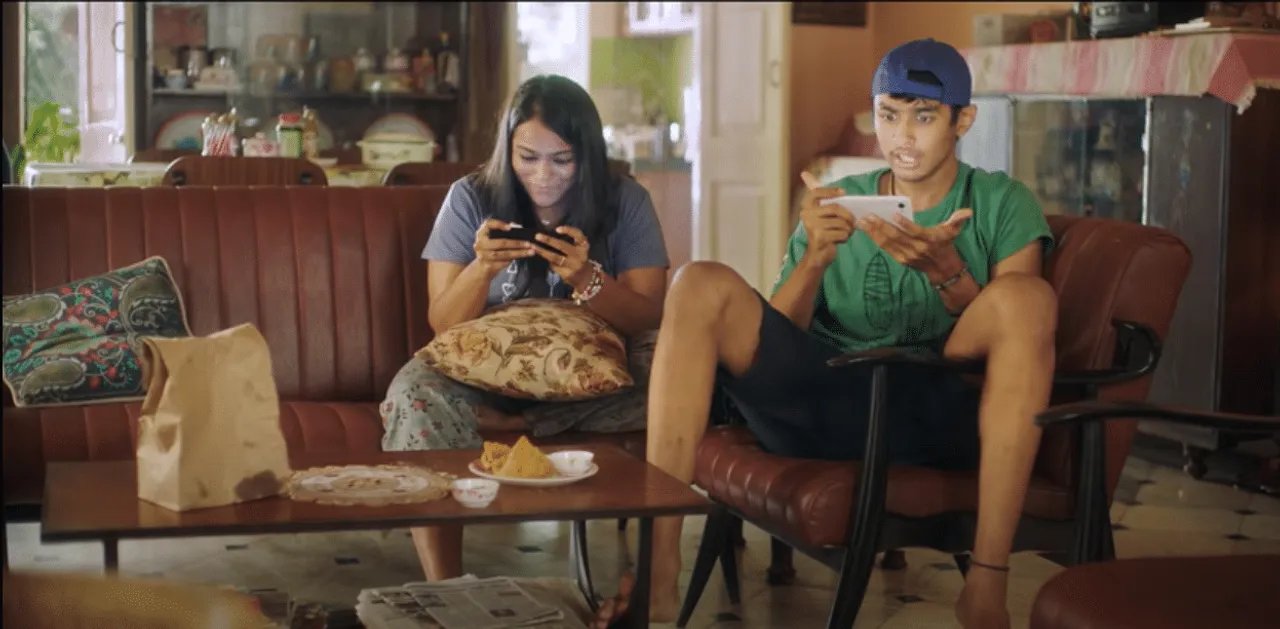 Google pushes ease of using its payment app in new ads