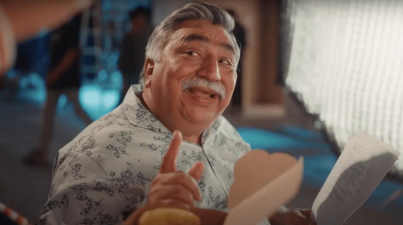 Swiggy Uncle tries something new - pronouncing 'pazham puri'