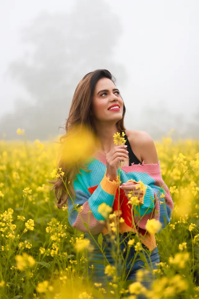 WORD releases collaborative feature with Insta fashionista Aakriti Rana for its #5MinutesOfFame blog series