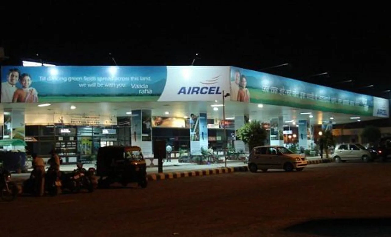 Aircel Branding at Patna Airport