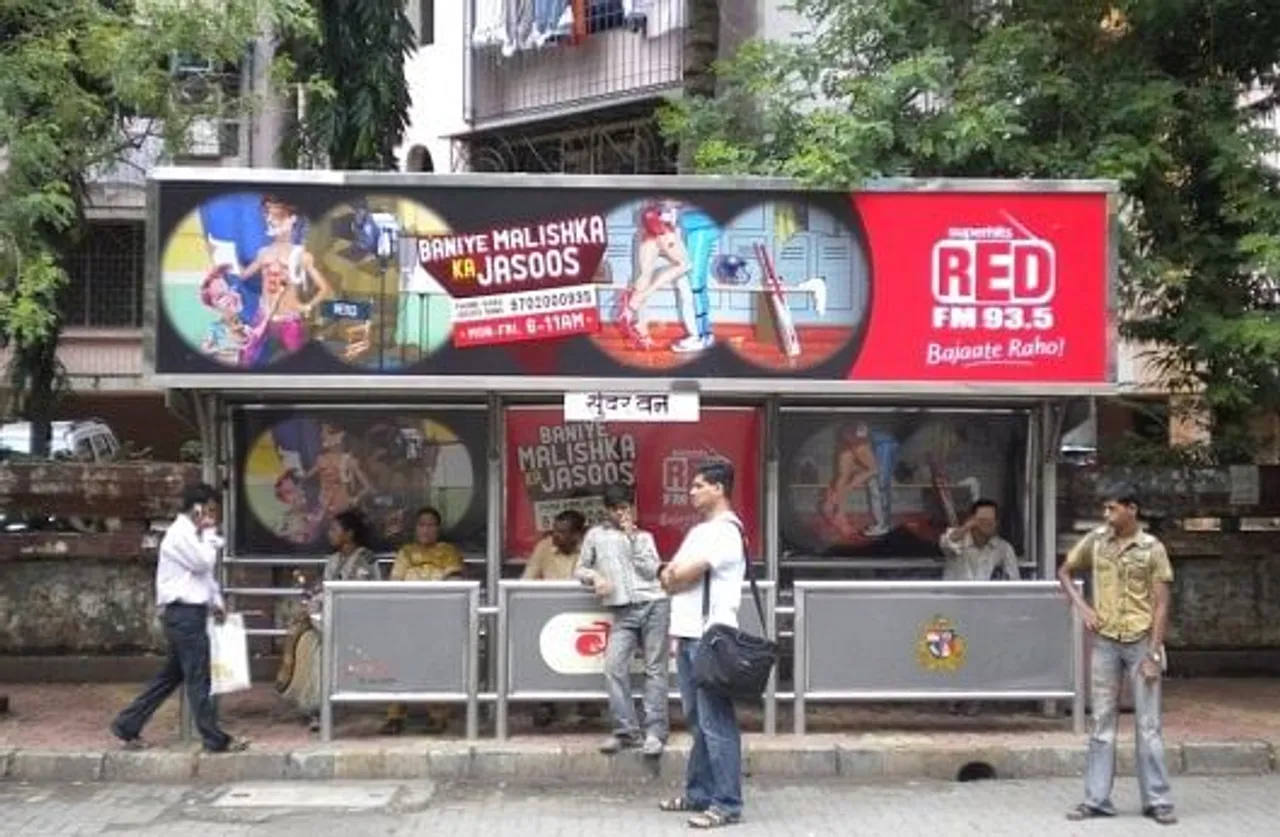 Bus shelter