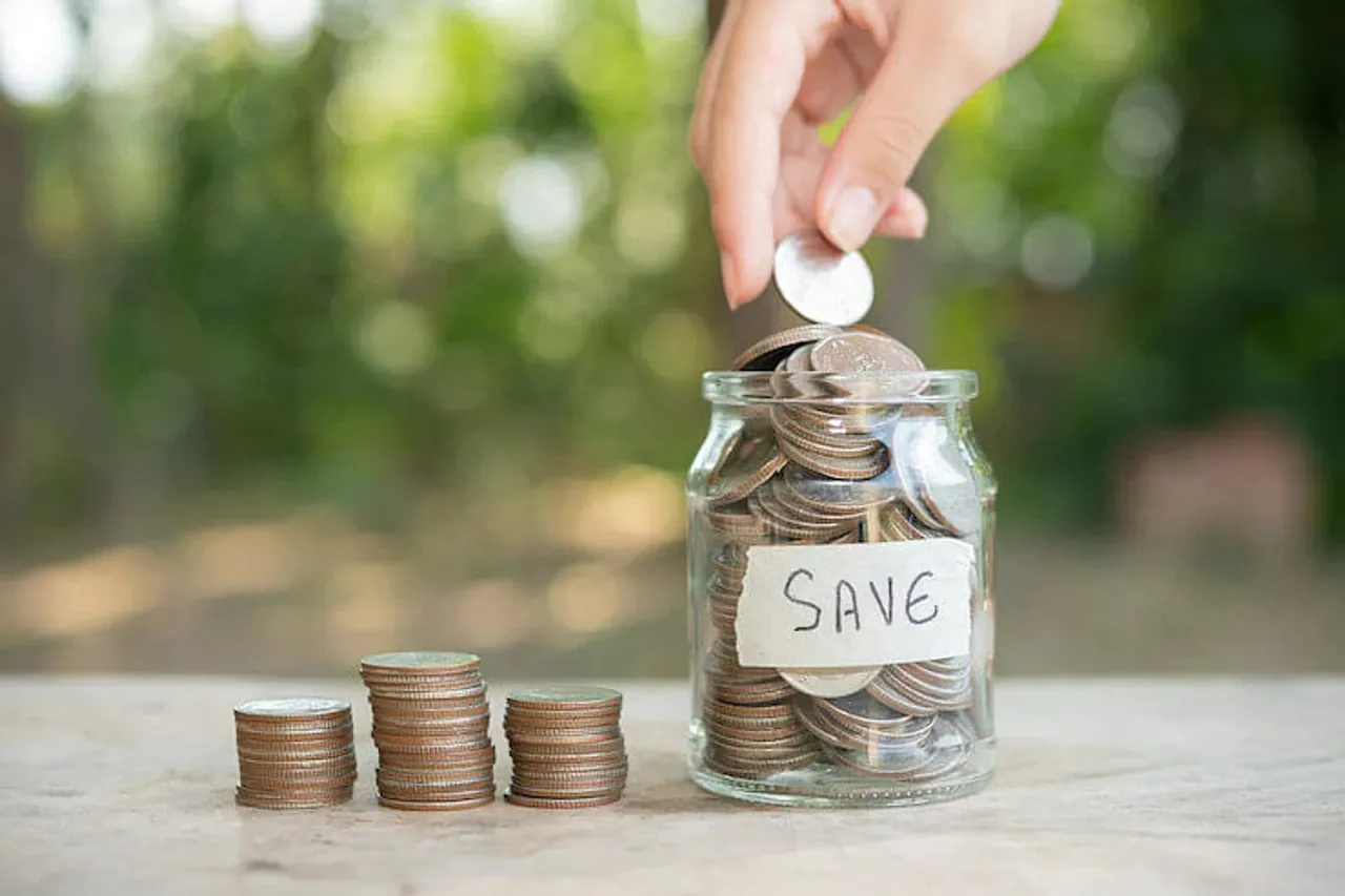 A Complete Guide to Health insurance and Tax Savings | Chola MS