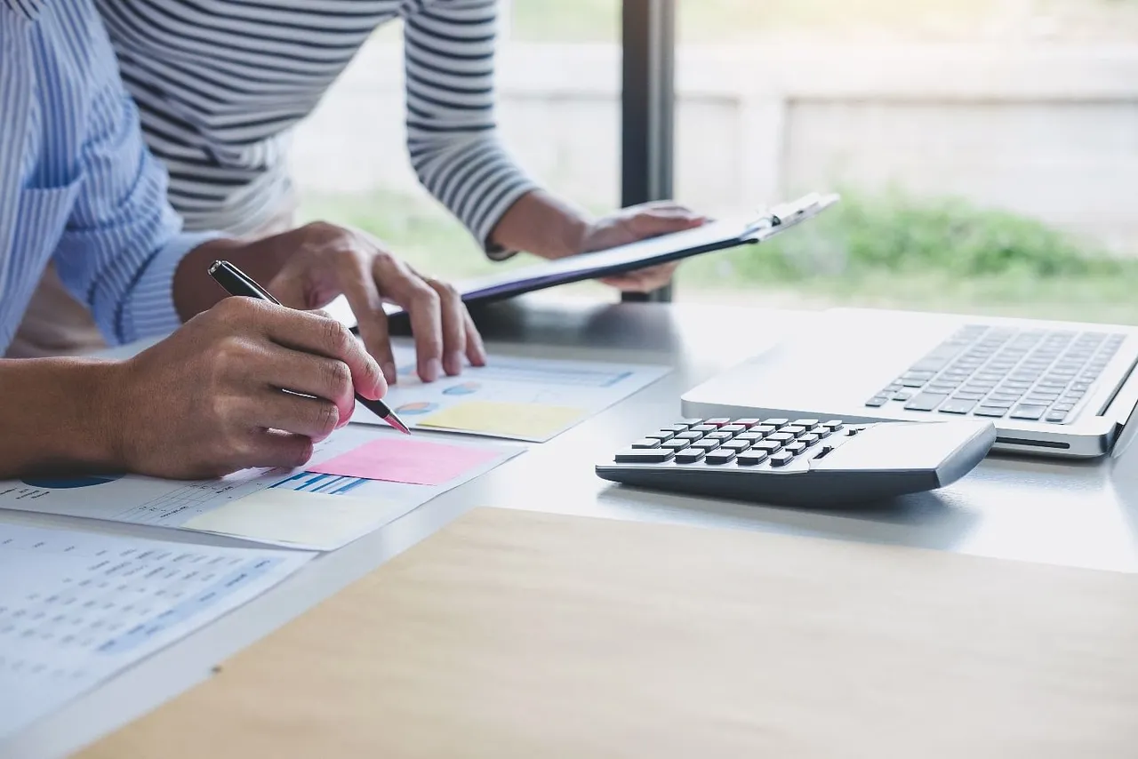 Term Insurance Calculator l Calculate Your Insurance Premiums Easily