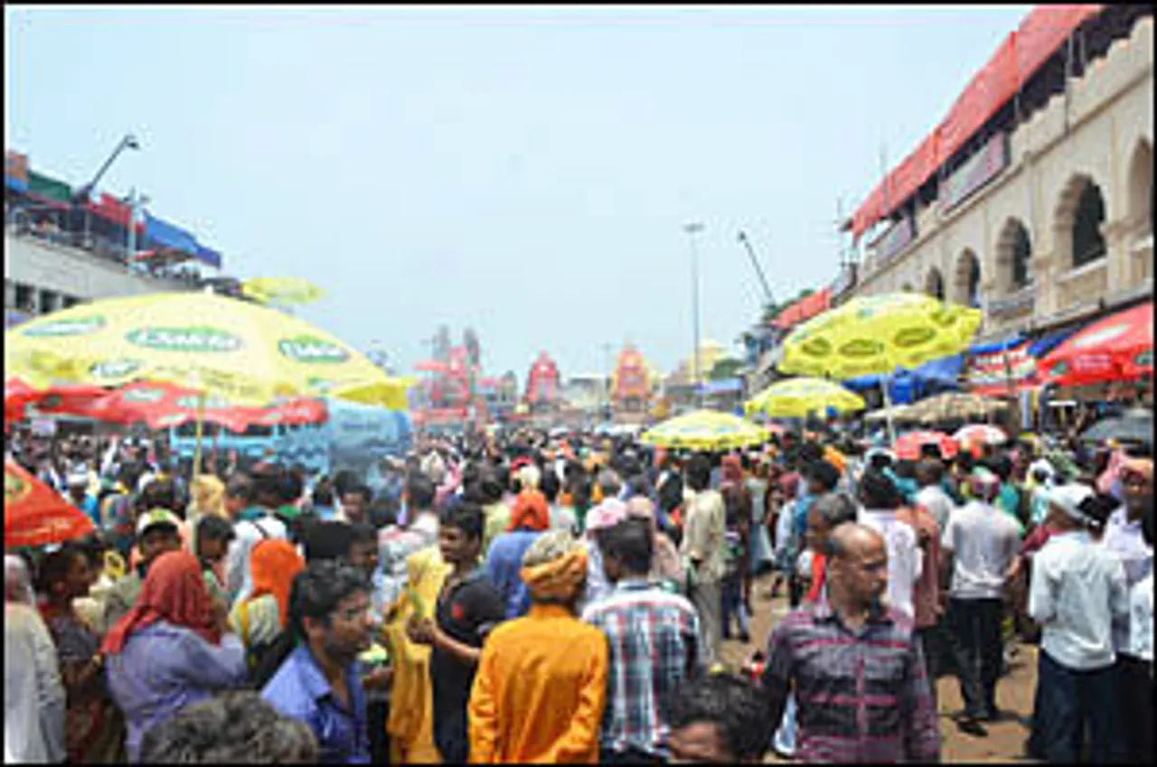 Dalda Edible Oils engages with pilgrims in Odisha