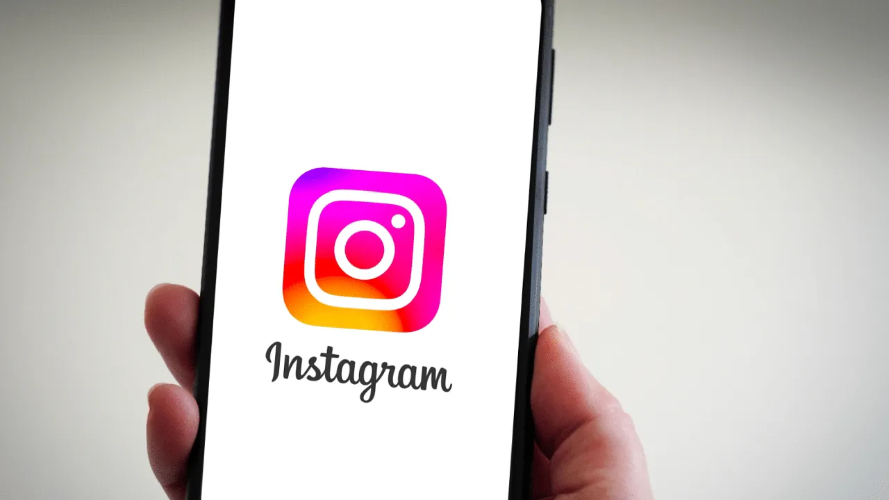 Instagram tests unskippable ads to boost ad engagement