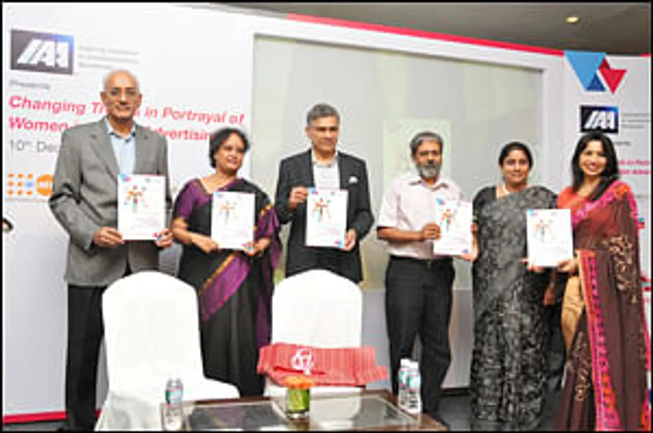 Presentation: Portrayal of Women in Provocative Manner in Ads helps Grab Attention
