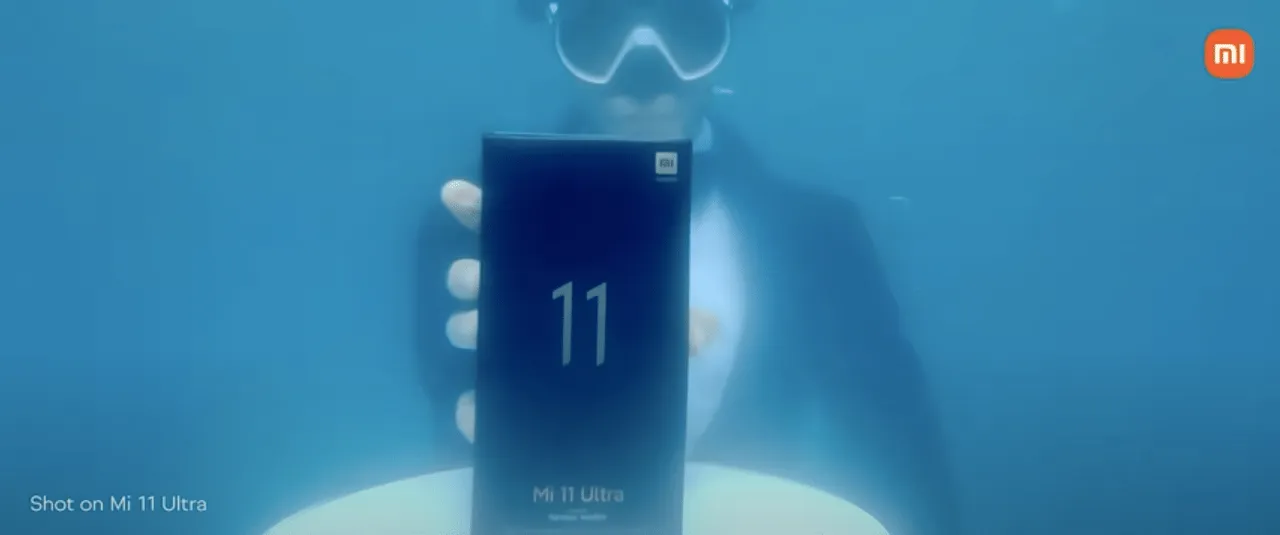 To prove a point about being waterproof, this Mi 11 Ultra phone gets unboxed underwater 