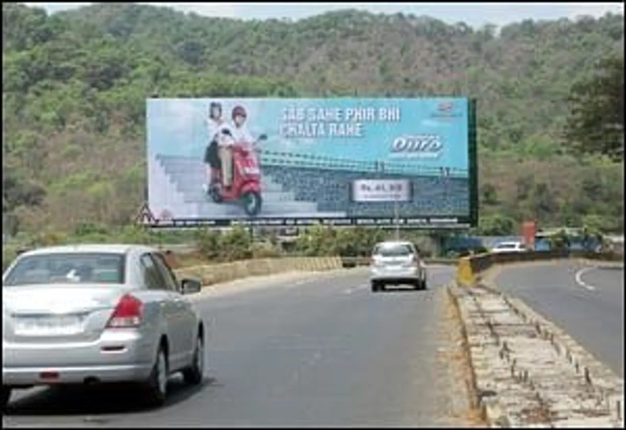 Mahindra Duro rides into 24 cities with its outdoor campaign