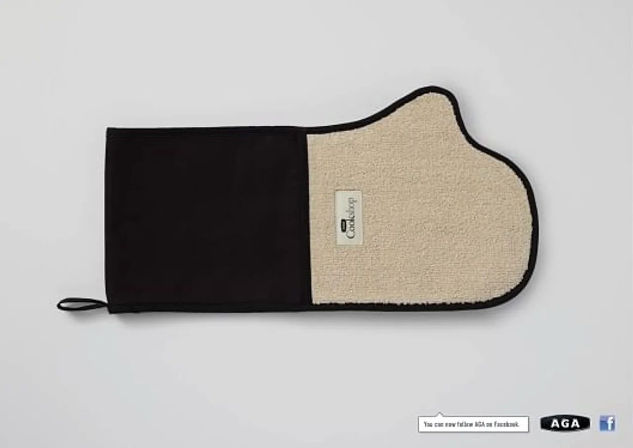 Facebook glove