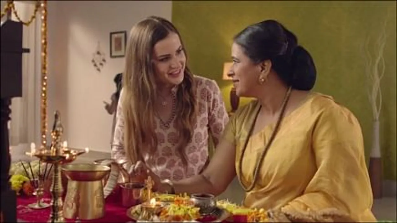 afaqs! Creative Showcase: Videshi bahu feels out of place; Asian Paints to the rescue