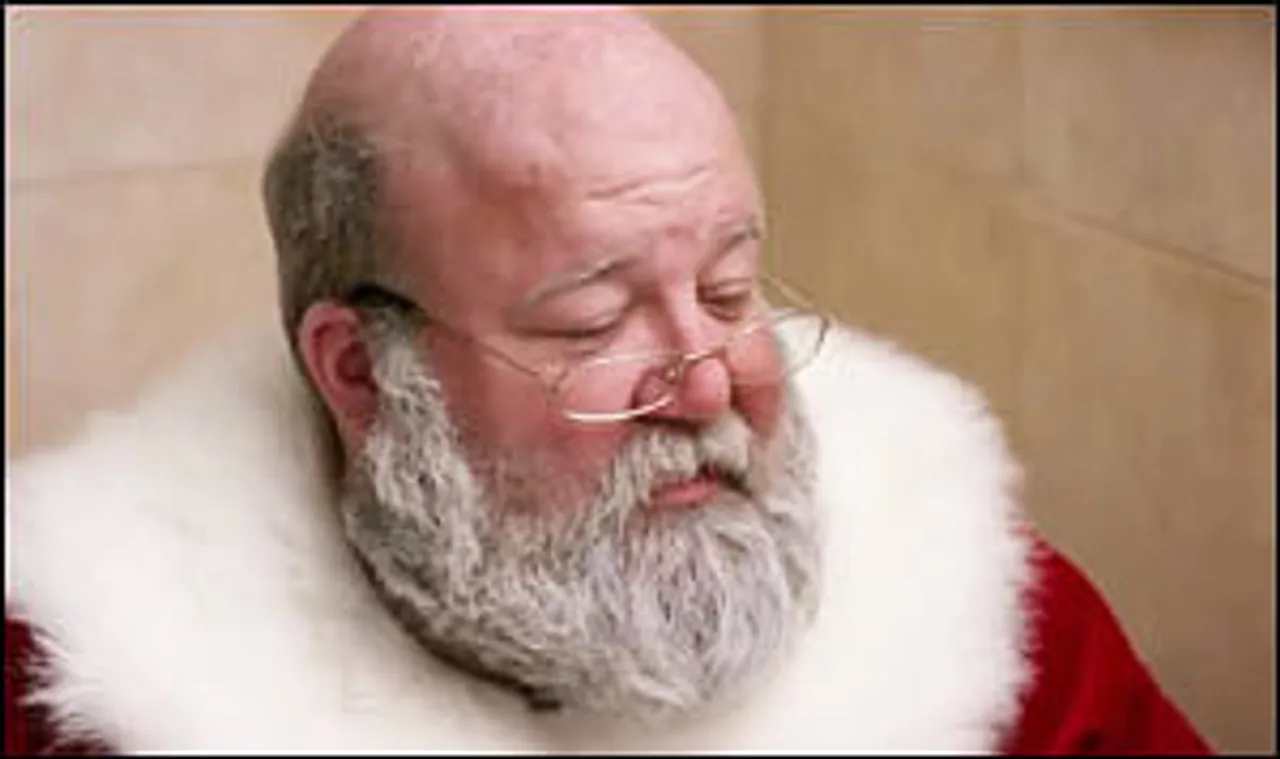 Viral Now: Santa's smelly troubles