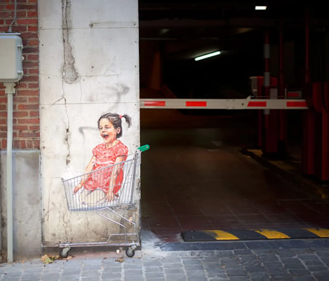 Protect What's Behind You, Trolley