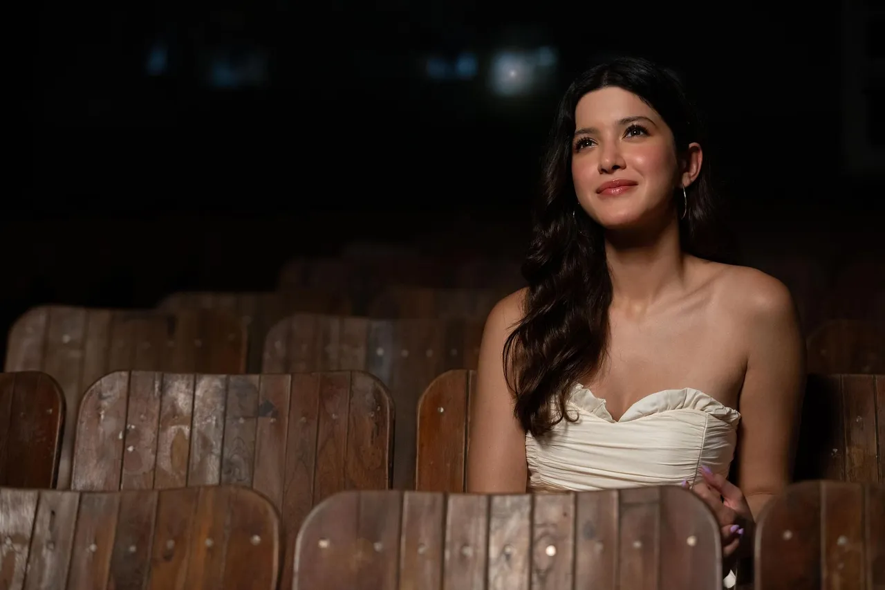 Booking.com ropes in Shanaya Kapoor as its APAC explorer in the second edition of the Booking Explorers campaign
