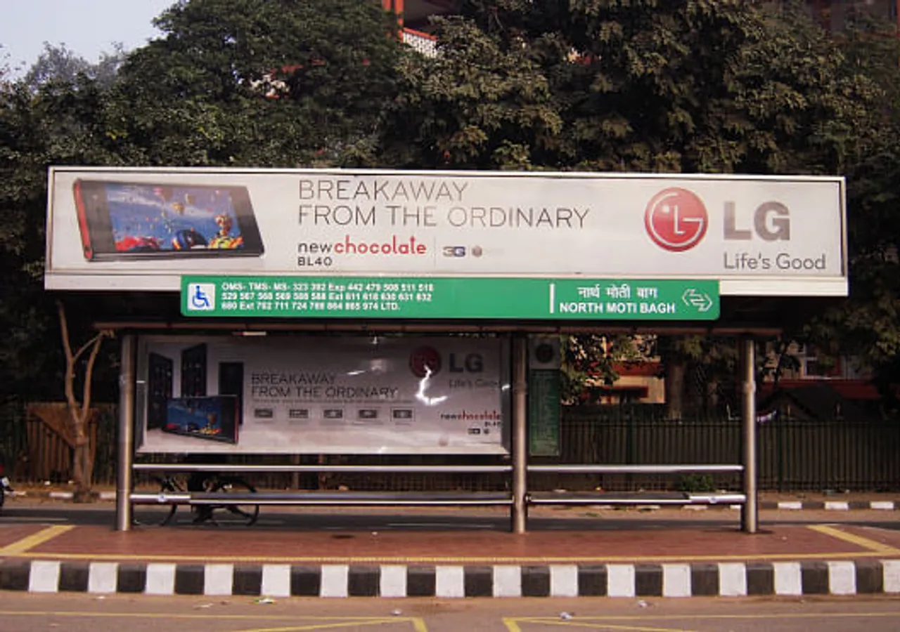 Bus shelter