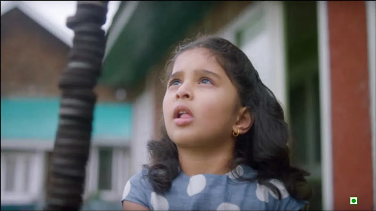 afaqs! Creative Showcase: Oreo gets playful