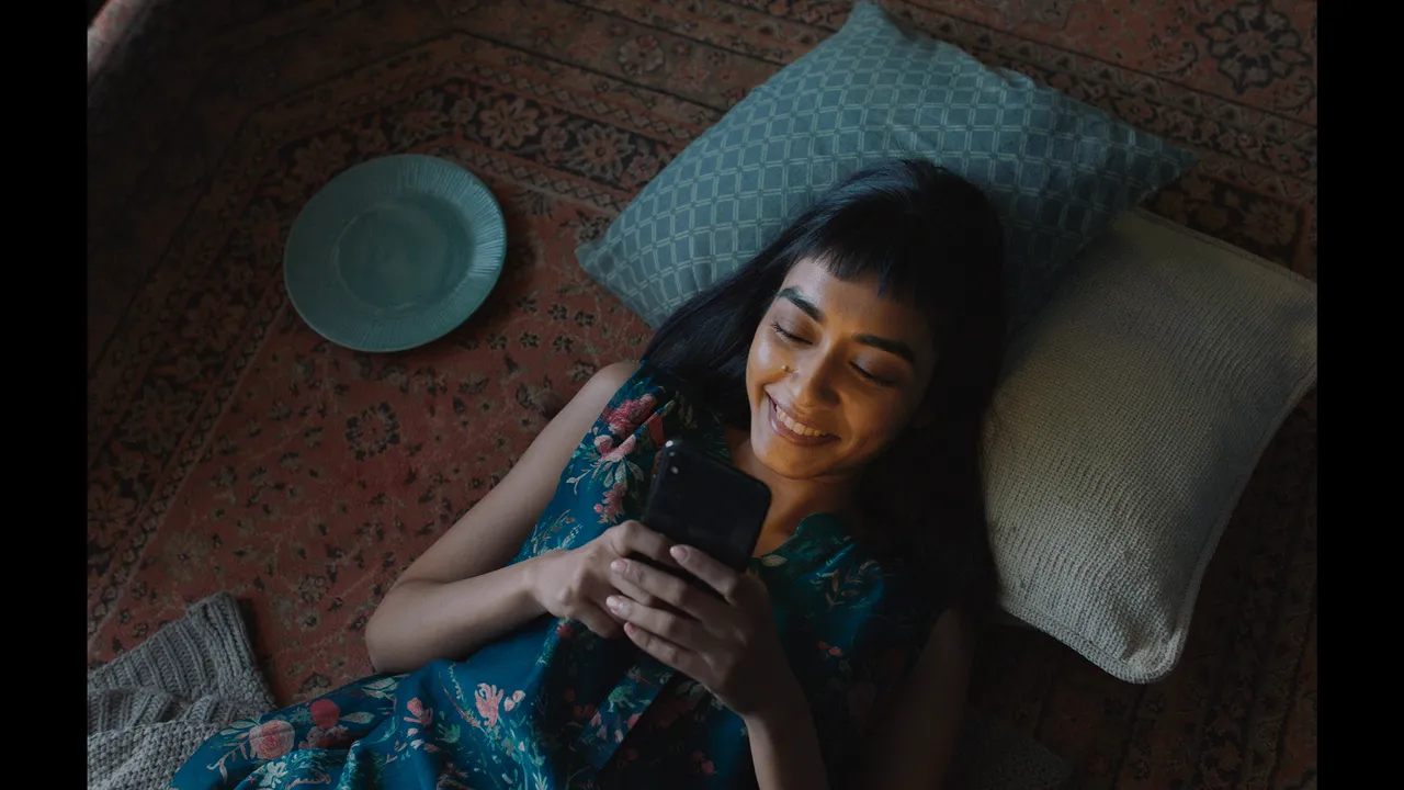 Bumble films take 'Make the First Move' forward...