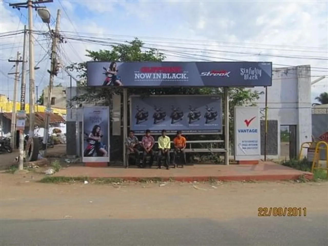 Bus que shelter