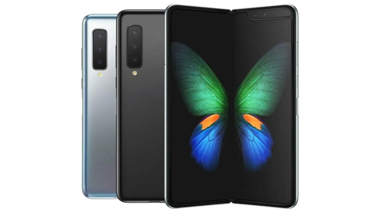 Is this the right time for Samsung to push foldable smartphones?