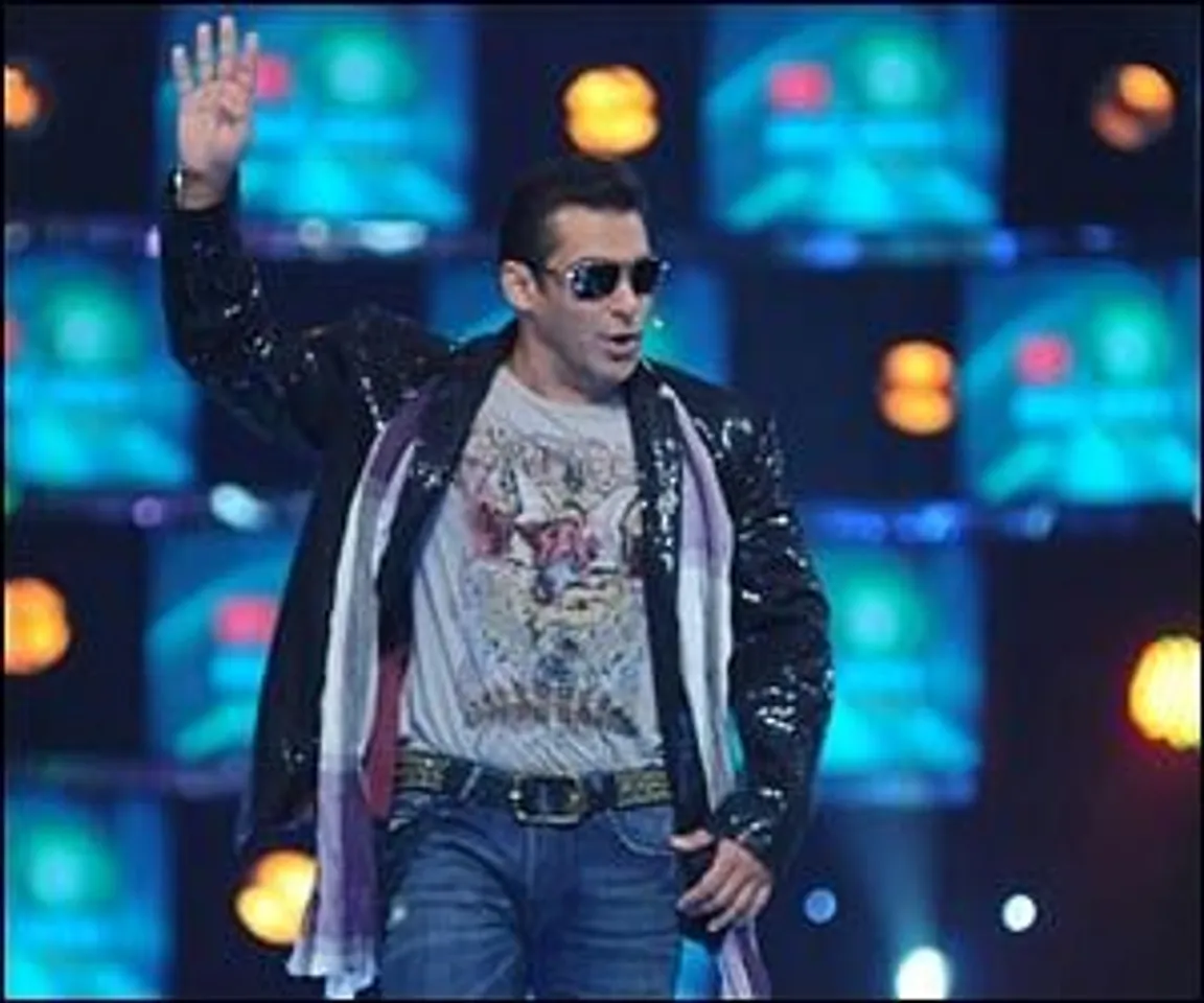 Salman Khan beats Big B and Shilpa Shetty in Bigg Boss