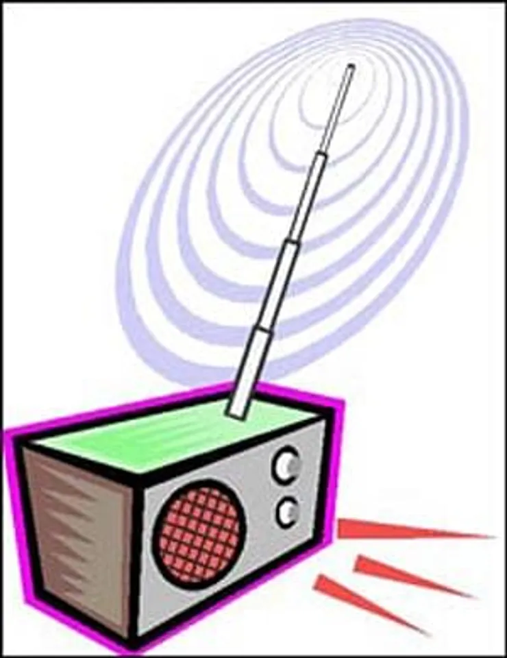 RAM Week 34: In Mumbai, AIR FM Gold and Fever FM fight for No. 5 position