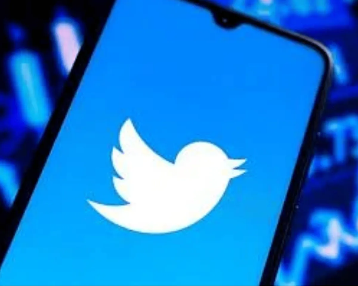 Twitter suspends its $8 subscription plan