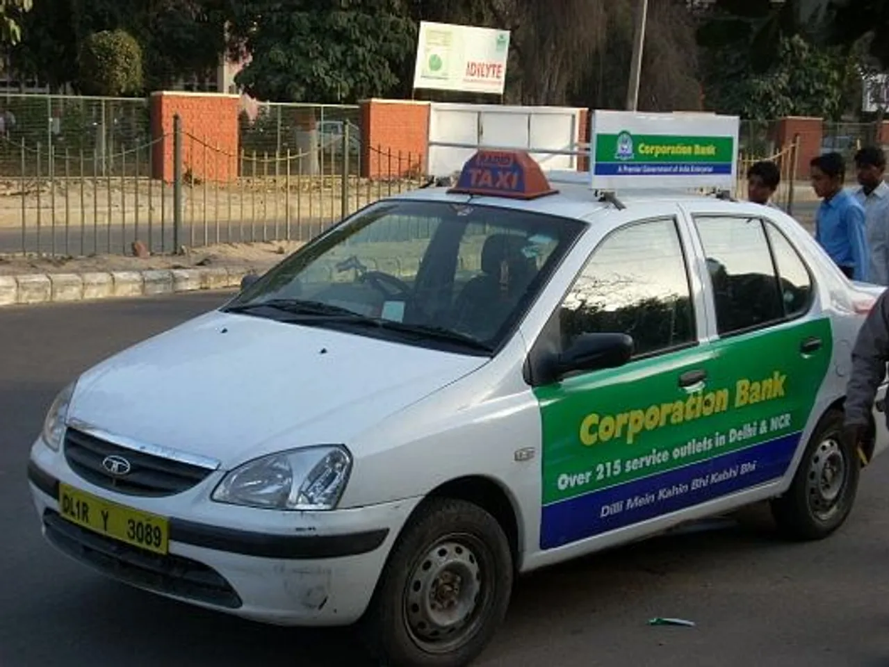 Taxi