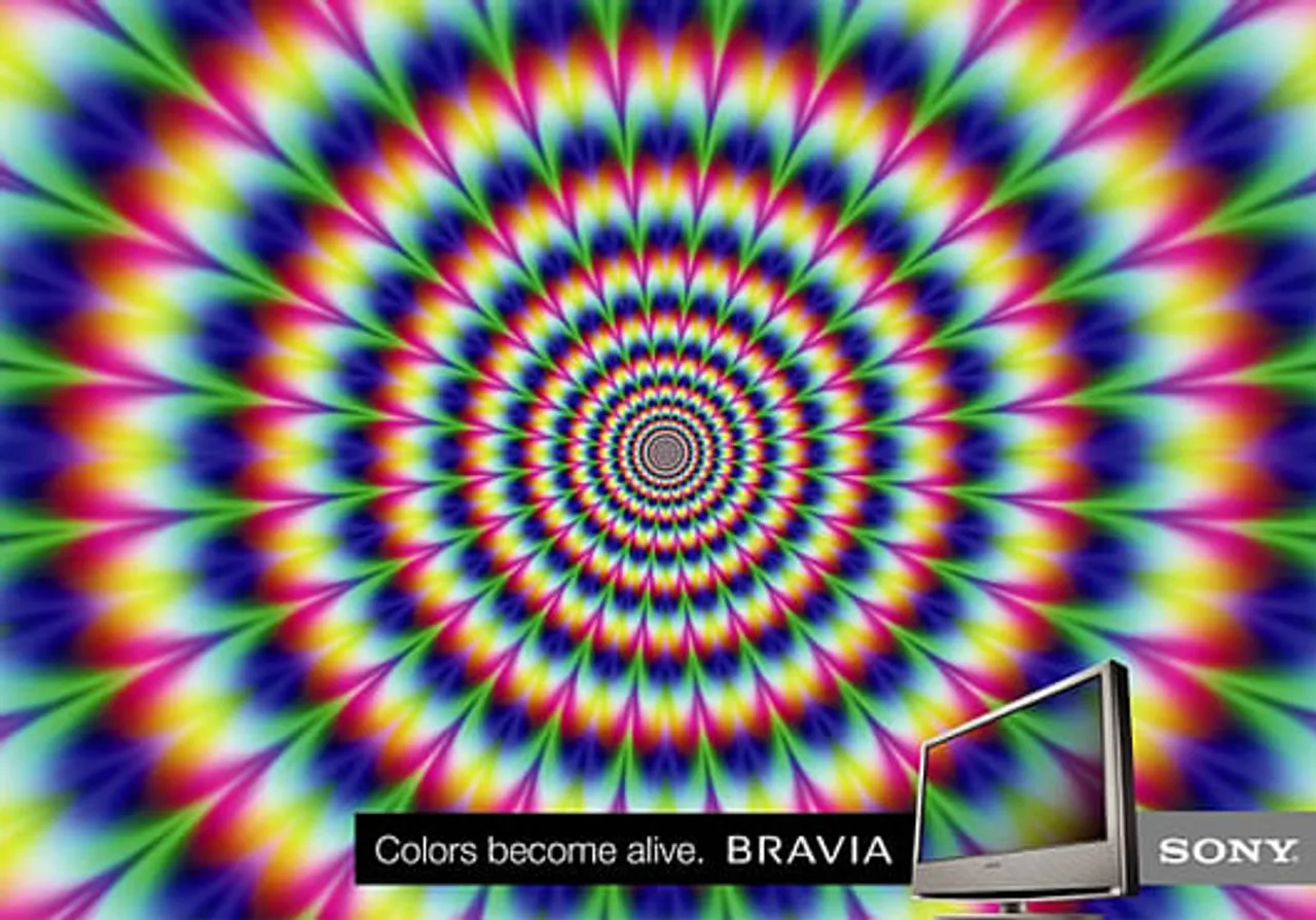 Colors become alive. 