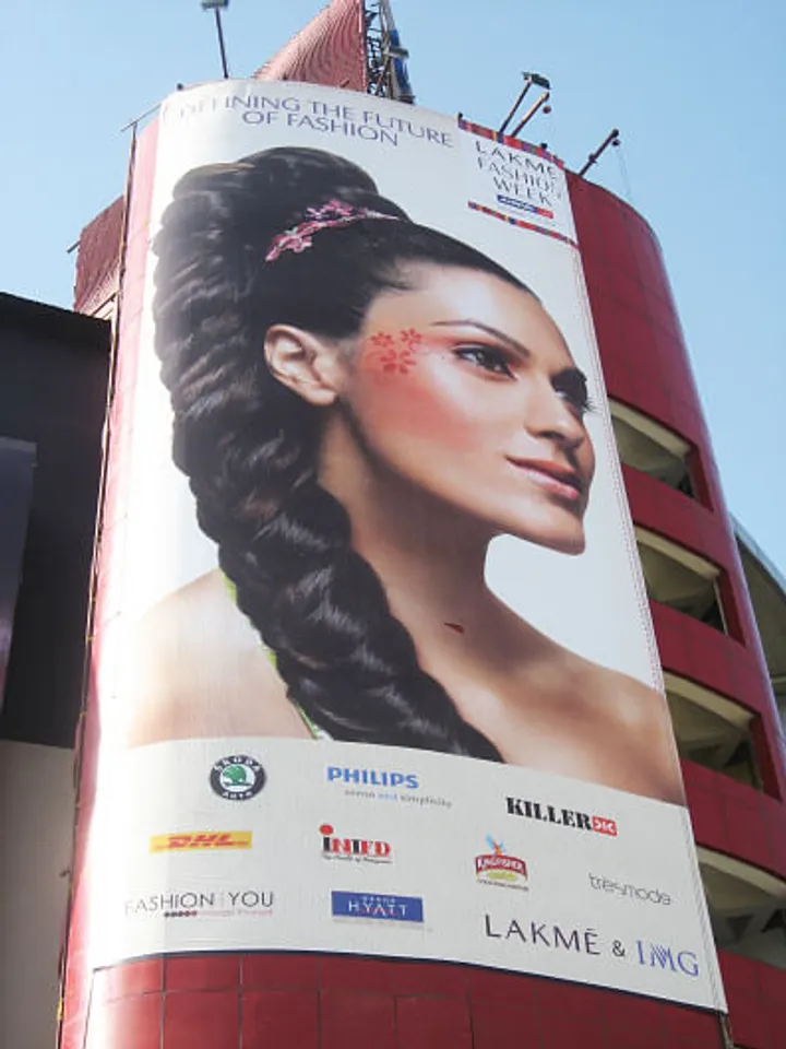 Building advertising