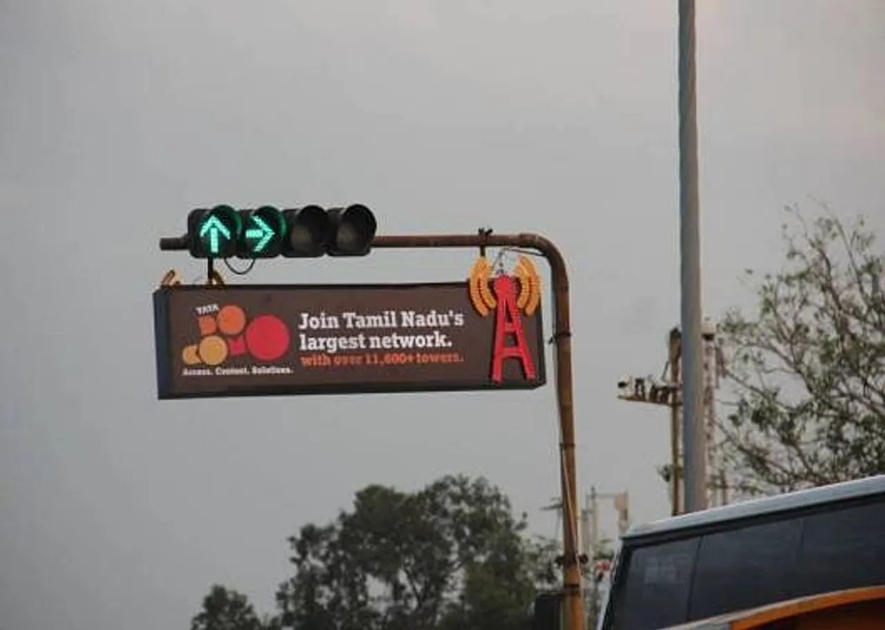 Signal at Red Light