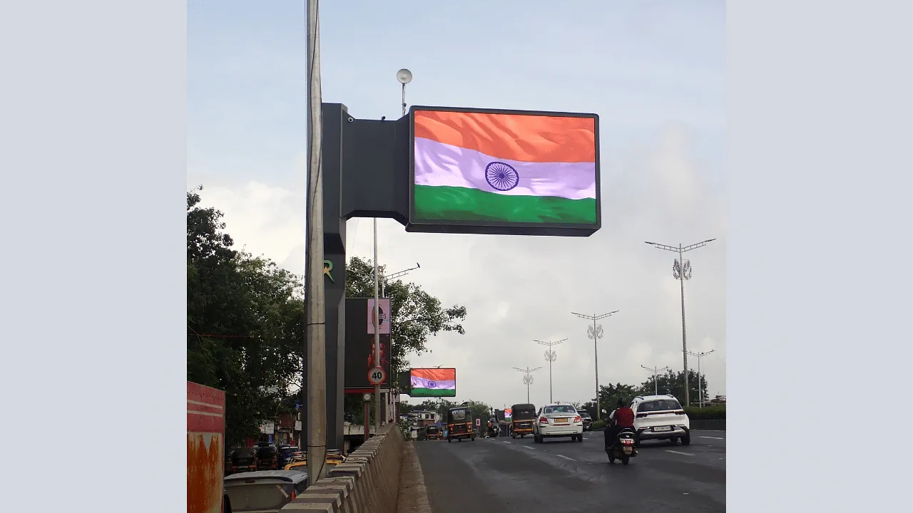Millions of Mumbaikar's experience #ProDigiPatriotism!