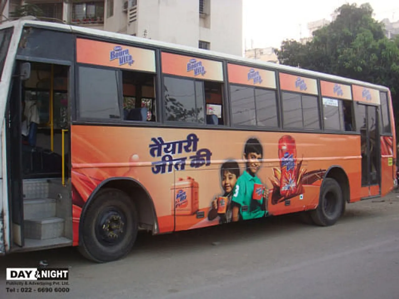 Star Bus Campaign in Mumbai