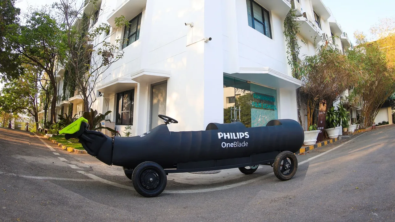 Philips India partners with Red Bull Soapbox race with a car designed in the shape of the OneBlade