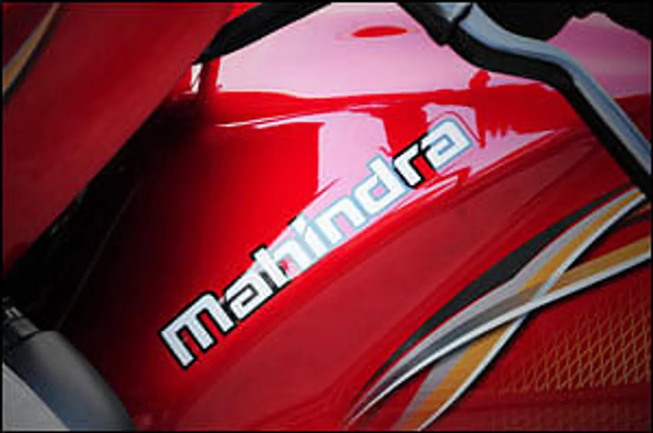 Mahindra Centuro plays on