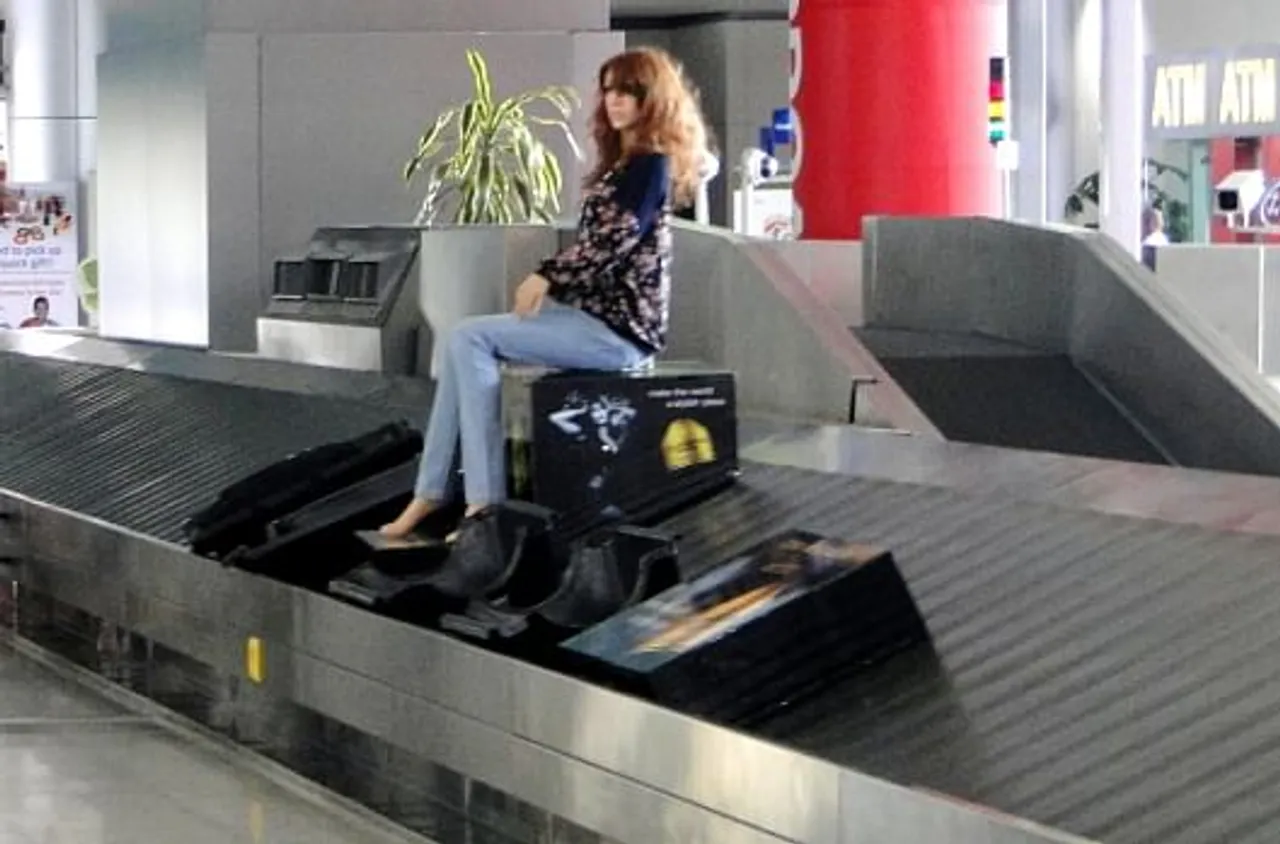 Model on Conveyor Belt