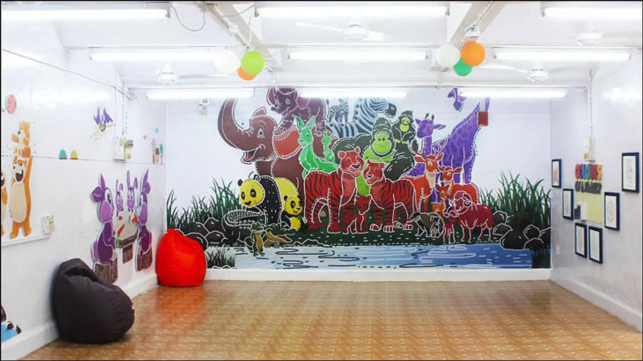 Why is the former head of Taproot Dentsu painting walls?