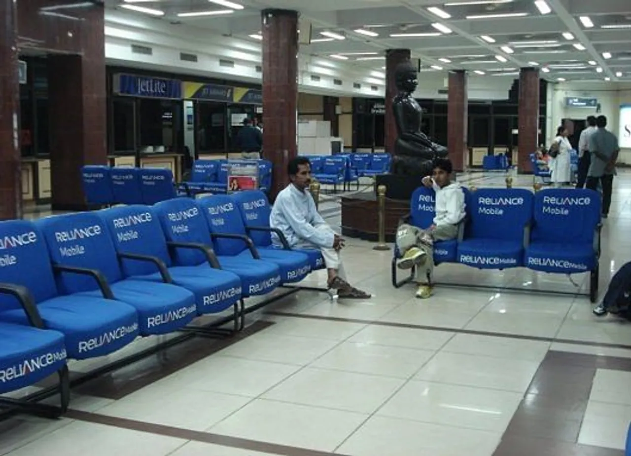Sofa Branding