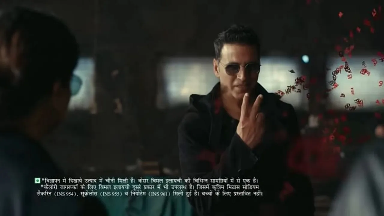 What is Akshay Kumar doing in the Vimal “Bolo Zubaan Kesari” Elaichi universe?