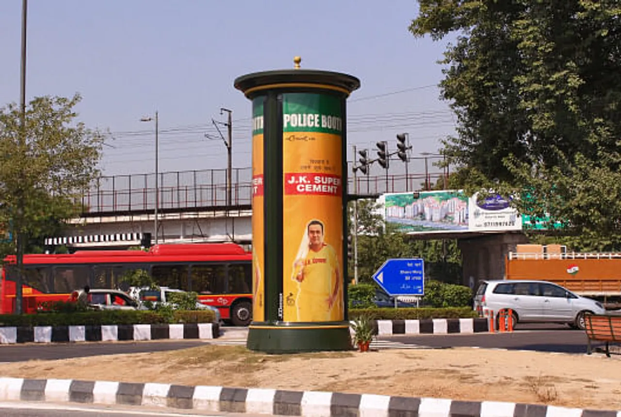 Pole Branding