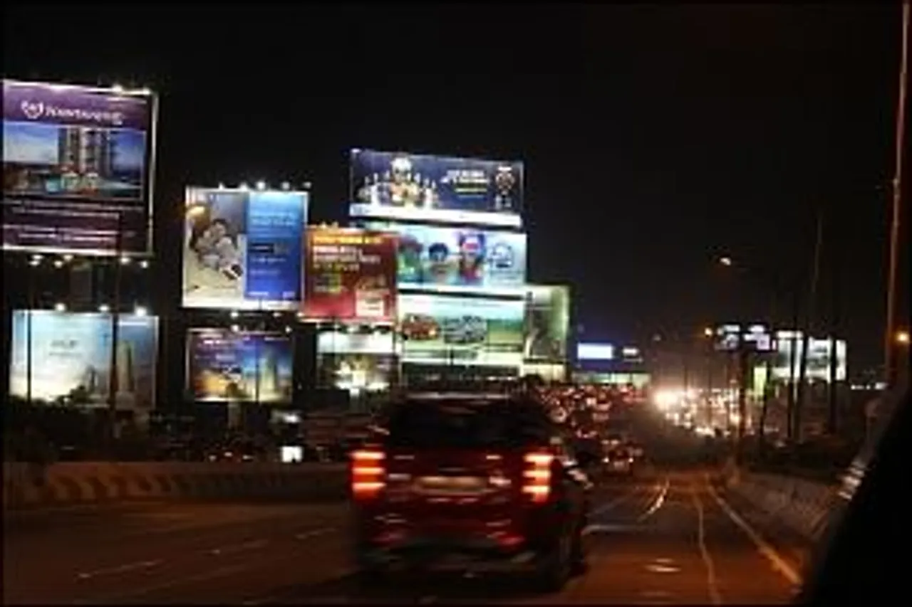 ALP Media puts up largest neon hoarding in Mumbai