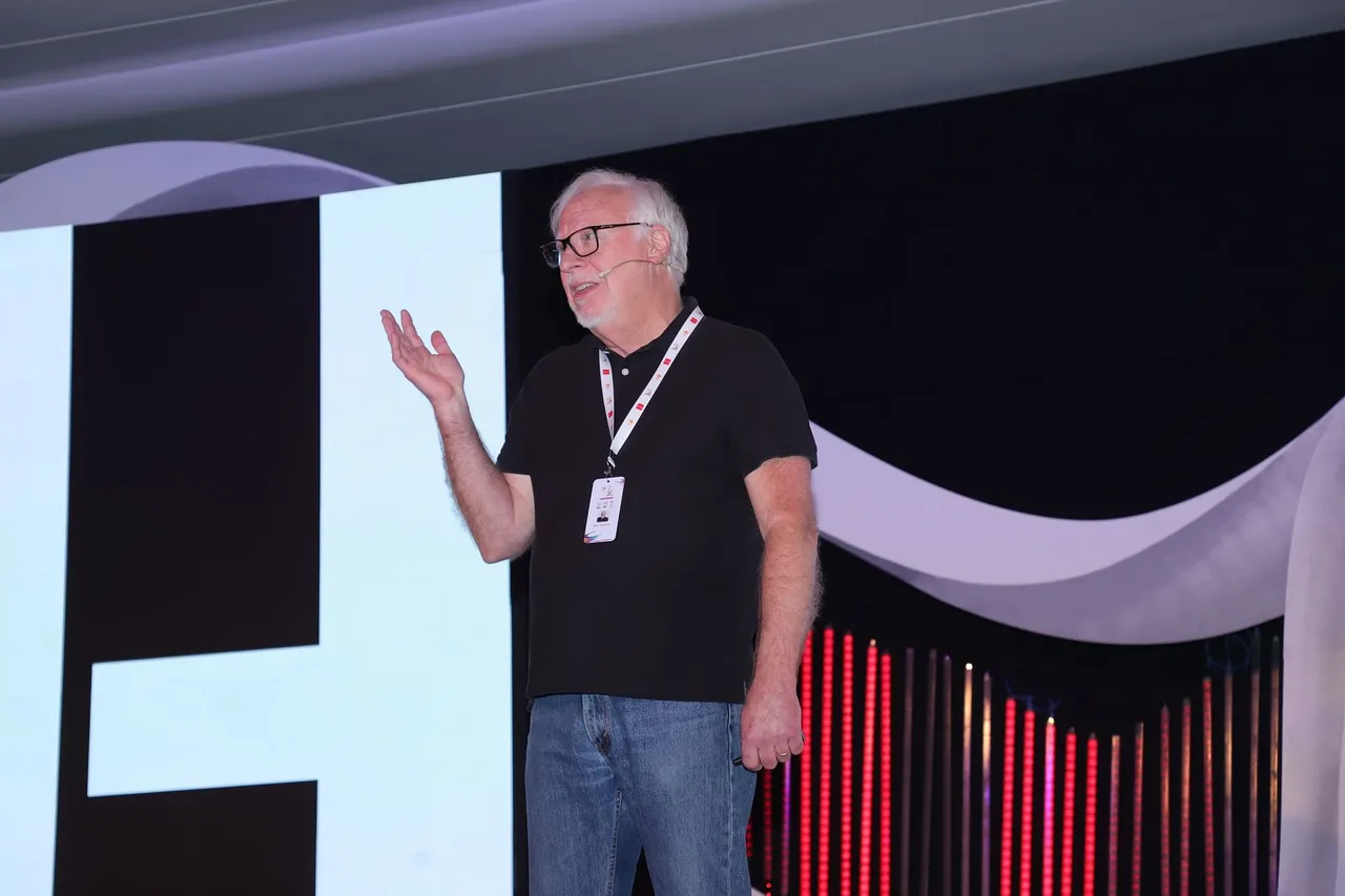 “Explosion of connectivity is turning your business upside down”: Marty Neumeier