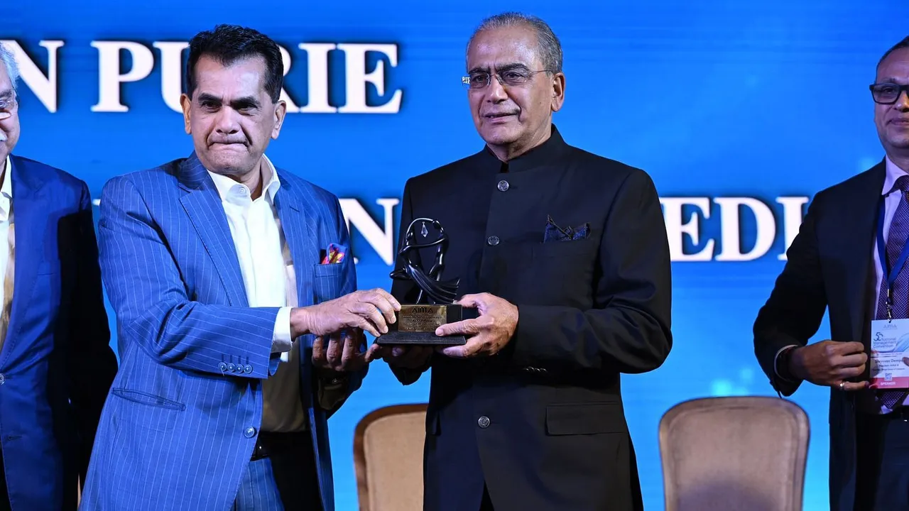 Managing India Awards presented to Aroon Purie, RC Bhargava, and Rohini Nilekani