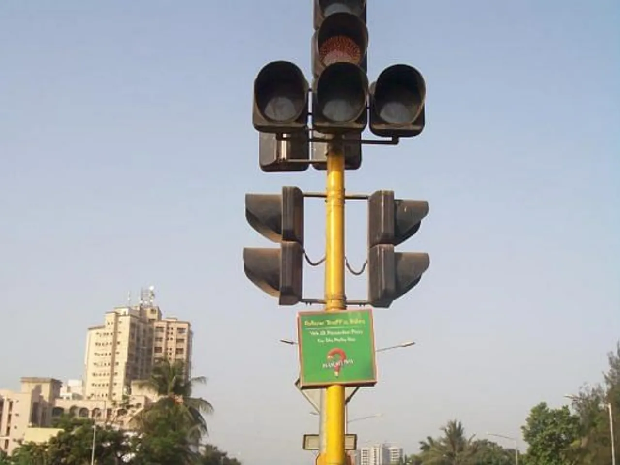 Traffic signal