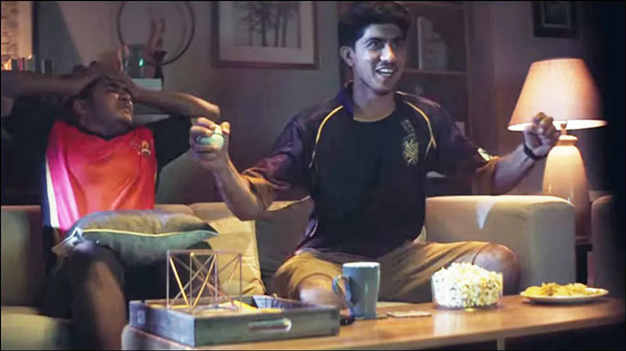 Ogilvy recycles old Bollywood chartbuster in Star's IPL campaign