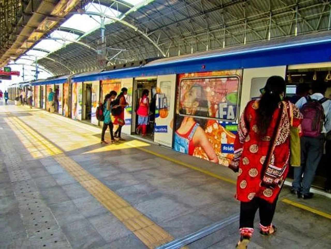 Metro branding, 1